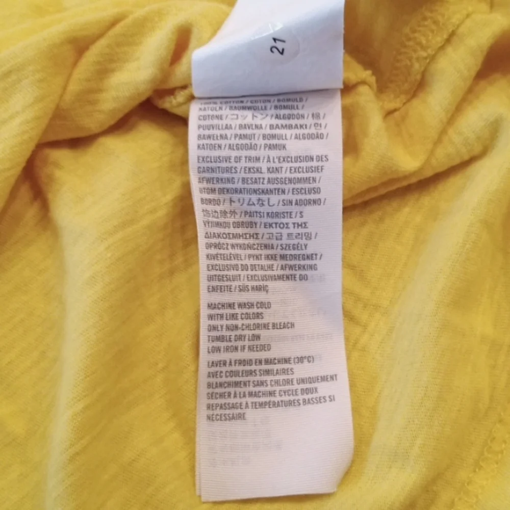 NWOT Y2K Abercrombie and Fitch Yellow Women's Top Small